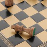 Elegant chess with leather board and acacia wood pieces 26cm 6