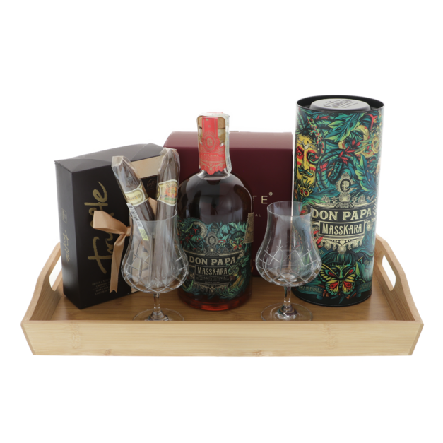 Set cadouri barbati Don Papa cu pahare cristal